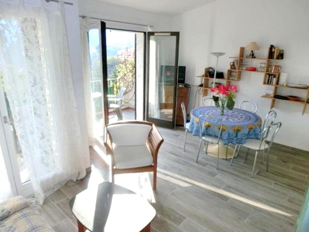 Studio A Theoule Sur Mer A 400 M De La Plage Avec Vue Sur La Mer Terrasse Amenagee Et Wifi Appartement Buitenkant foto